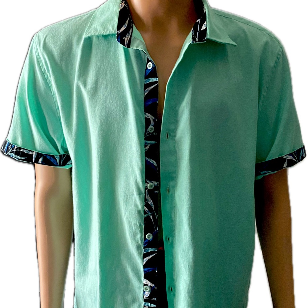 Men’s short sleeve shirt. X-Large mint green